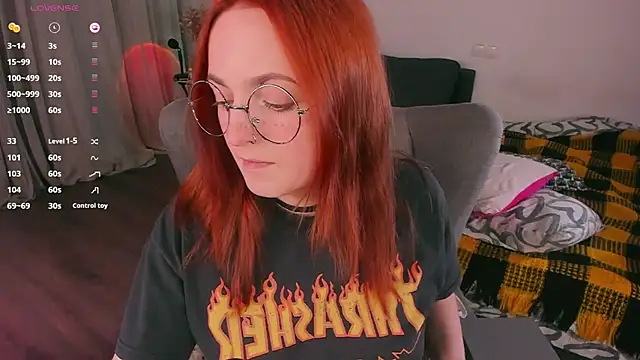 Snapshot of Alice_CutePerv chatting on 10-22-25, 05:13 Alice CutePerv online show from 10-22-25, 05:13