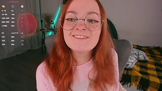 Snapshot of Alice_CutePerv chatting on 11-21-25, 07:12 Alice CutePerv online show from 11-21-25, 07:12