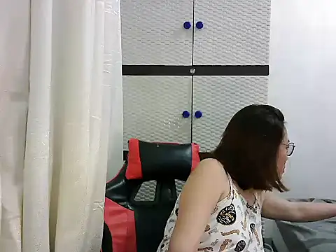 Snapshot of crizzybel chatting on 03-16-25, 02:22 crizzybel online show from 03-16-25, 02:22