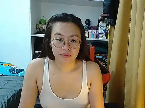 Snapshot of crizzybel chatting on 02-09-26, 10:03 crizzybel online show from 02-09-26, 10:03