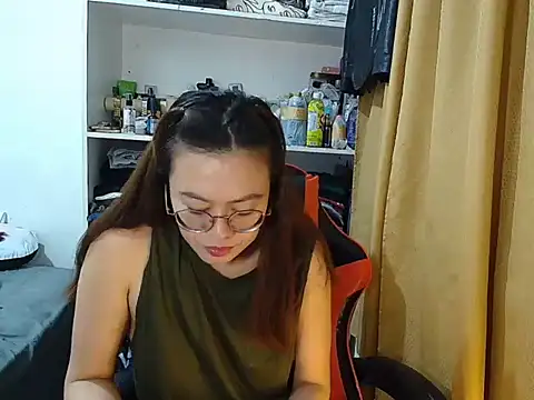 Snapshot of crizzybel chatting on 03-05-26, 07:10 crizzybel online show from 03-05-26, 07:10