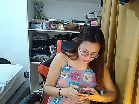 crizzybel online show from 05-04-26, 06:48