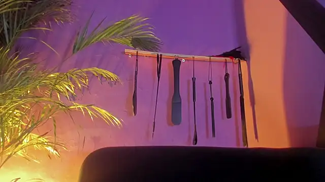 isa kiss online show from 04-23-26, 12:04