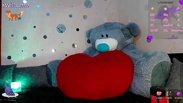 Snapshot of GENTLY--EVIL chatting on 05-15-26, 04:25 GENTLY--EVIL online show from 05-15-26, 04:25