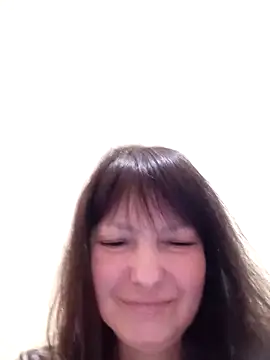 Snapshot of TiAmorre chatting on 03-25-26, 03:01 TiAmorre online show from 03-25-26, 03:01