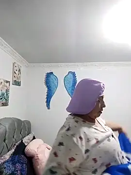 Keyla01  online show from 10-21-25, 02:07