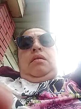 Keyla01  online show from 04-28-26, 06:35