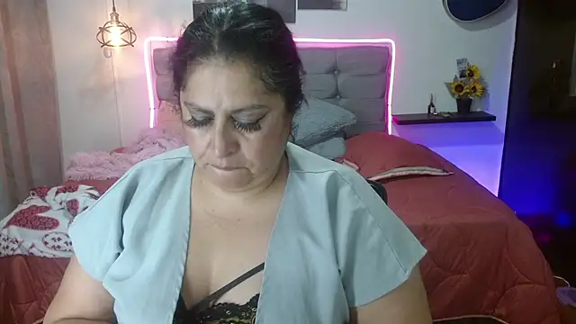 Snapshot of Keyla01_ chatting on 06-22-26, 03:58 Keyla01 online show from 06-22-26, 03:58
