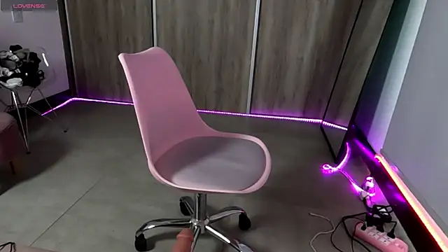 martiiaciar online show from 02-07-25, 01:01