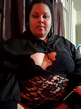 MissMazi online show from 11-30-25, 08:07