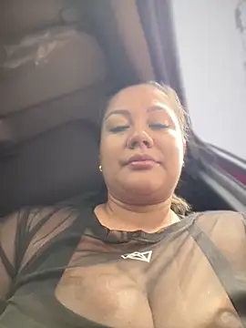 Snapshot of ValeryGrey chatting on 02-16-25, 01:27 ValeryGrey online show from 02-16-25, 01:27