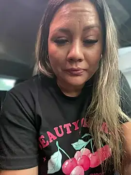Snapshot of ValeryGrey chatting on 02-24-25, 08:25 ValeryGrey online show from 02-24-25, 08:25