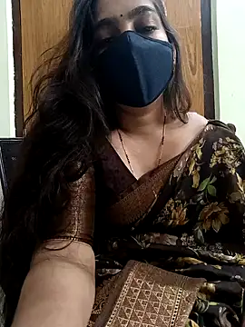 Snapshot of yoursana- chatting on 01-15-25, 03:39 yoursana- online show from 01-15-25, 03:39