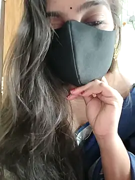 Snapshot of yoursana- chatting on 12-20-25, 04:08 yoursana- online show from 12-20-25, 04:08