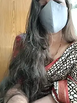 Snapshot of yoursana- chatting on 01-06-26, 04:27 yoursana- online show from 01-06-26, 04:27