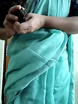 Snapshot of yoursana- chatting on 01-09-26, 05:21 yoursana- online show from 01-09-26, 05:21