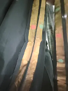 Snapshot of yoursana- chatting on 03-05-26, 04:19 yoursana- online show from 03-05-26, 04:19