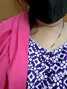 Snapshot of yoursana- chatting on 03-10-26, 05:40 yoursana- online show from 03-10-26, 05:40