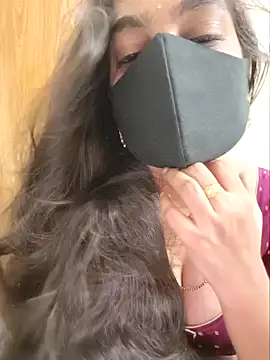 Snapshot of yoursana- chatting on 03-15-26, 04:35 yoursana- online show from 03-15-26, 04:35