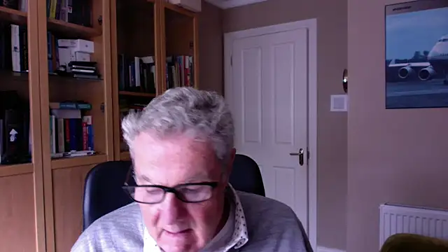 Snapshot of Oldpistolpete chatting on 02-16-25, 03:05 Oldpistolpete online show from 02-16-25, 03:05