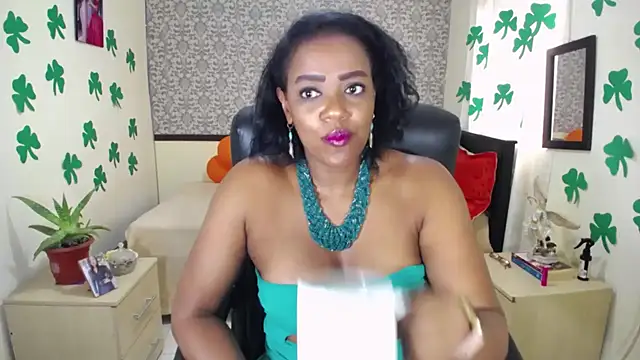 EvaFoxter online show from 03-17-26, 03:37