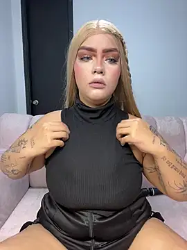 Snapshot of sweet_dalila chatting on 02-19-26, 11:39 sweet dalila online show from 02-19-26, 11:39