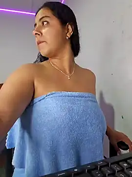 Mary pinkish online show from 01-20-25, 06:31