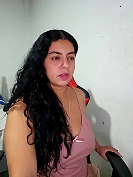 Mary pinkish online show from 03-11-26, 02:17