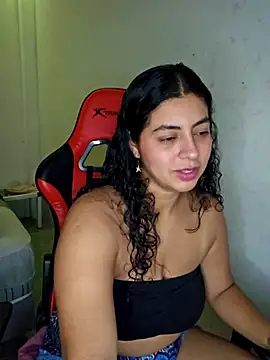 Mary pinkish online show from 03-18-26, 01:20