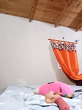 Emmacut online show from 03-08-26, 02:04