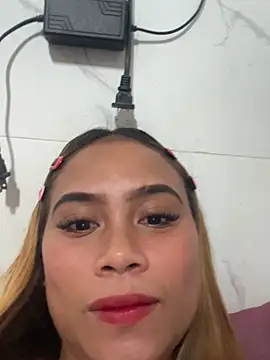 Snapshot of Imyourpinay chatting on 07-03-26, 05:03 Imyourpinay online show from 07-03-26, 05:03
