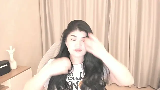 mia lui online show from 06-27-26, 07:30