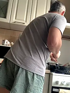 GHsveter online show from 12-18-25, 12:00