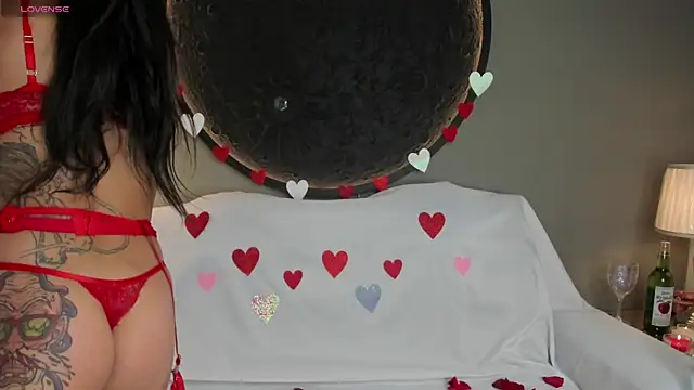 miss vaiolette online show from 02-14-25, 11:10