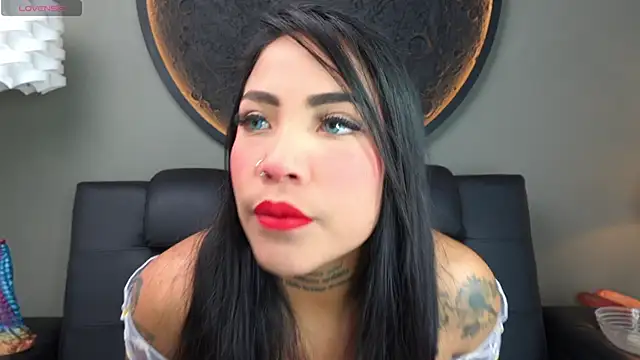 miss vaiolette online show from 11-06-25, 11:11