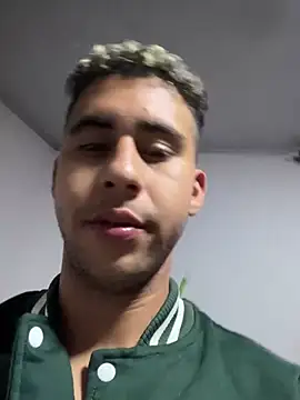 Snapshot of Daiki_Jack chatting on 01-12-25, 11:04 Daiki Jack online show from 01-12-25, 11:04