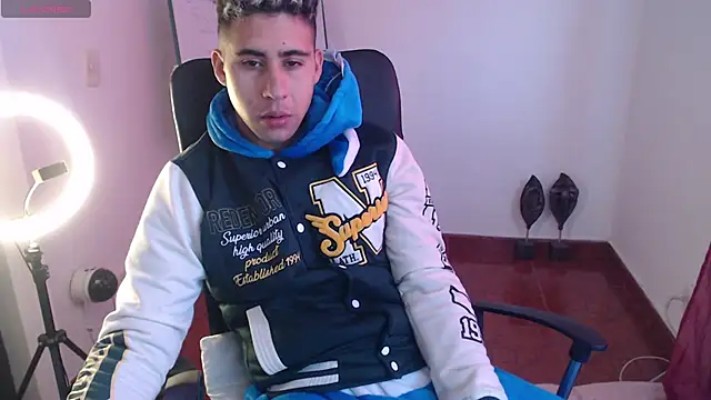 Snapshot of Daiki_Jack chatting on 01-14-25, 12:03 Daiki Jack online show from 01-14-25, 12:03