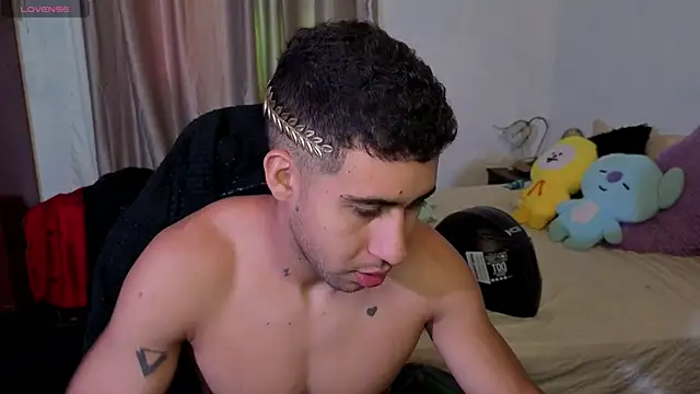 Snapshot of Daiki_Jack chatting on 10-24-25, 01:40 Daiki Jack online show from 10-24-25, 01:40