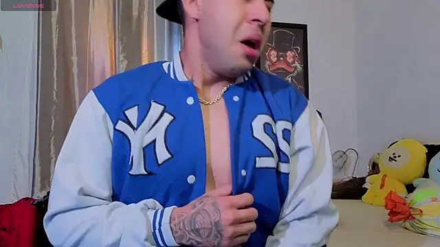 Snapshot of Daiki_Jack chatting on 11-05-25, 01:33 Daiki Jack online show from 11-05-25, 01:33