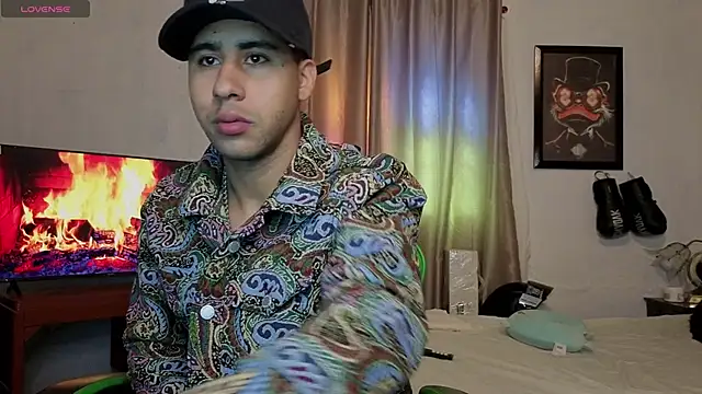 Snapshot of Daiki_Jack chatting on 11-20-25, 01:44 Daiki Jack online show from 11-20-25, 01:44