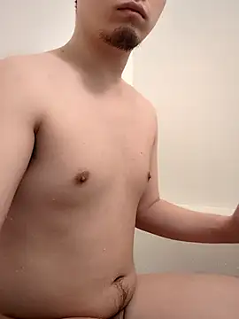 Snapshot of lioncake1221 chatting on 04-05-26, 04:48 lioncake1221 online show from 04-05-26, 04:48