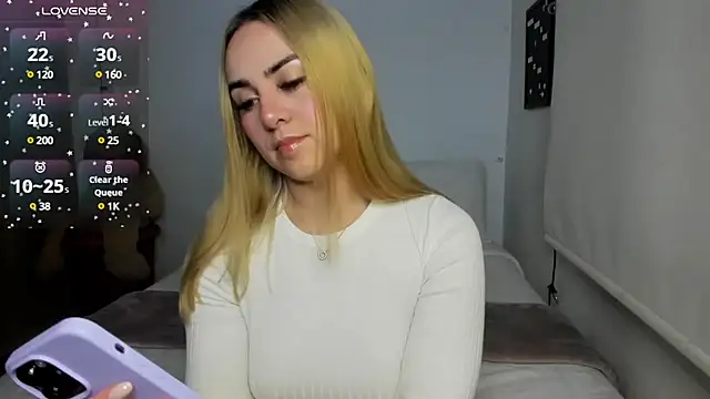 sophi mooreno online show from 03-10-25, 02:17