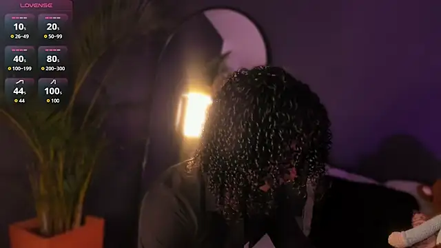 Lucas eevans online show from 11-26-25, 01:56