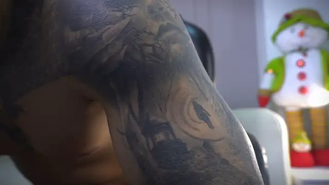 Frank Farrell online show from 11-19-25, 10:10