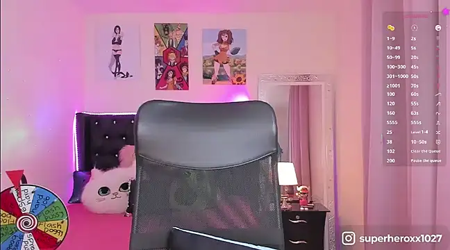 Snapshot of superheroxx chatting on 01-24-25, 12:52 superheroxx online show from 01-24-25, 12:52