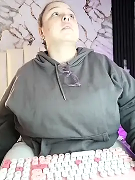 mollieblue69 online show from 11-28-25, 01:03