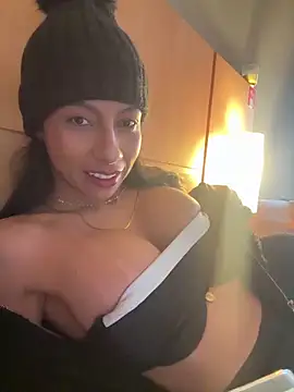 Snapshot of Anamhenao chatting on 03-15-26, 03:29 Anamhenao online show from 03-15-26, 03:29