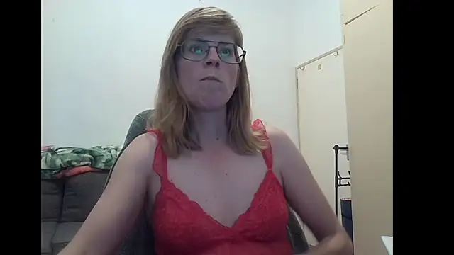 Snapshot of SavannaGirly chatting on 11-24-25, 04:29 SavannaGirly online show from 11-24-25, 04:29