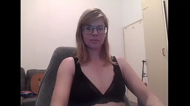 Snapshot of SavannaGirly chatting on 01-11-26, 07:24 SavannaGirly online show from 01-11-26, 07:24