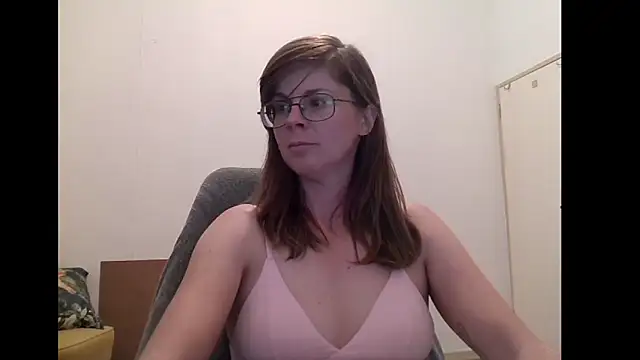 SavannaGirly online show from 04-15-26, 06:37